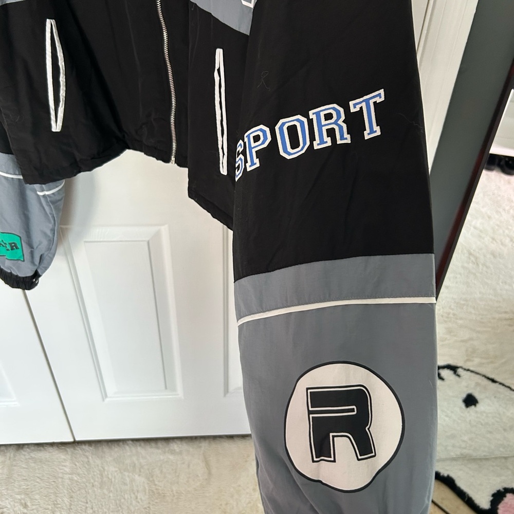 PrettyLittleThing Speed Racer jacket - Picture 5 of 5